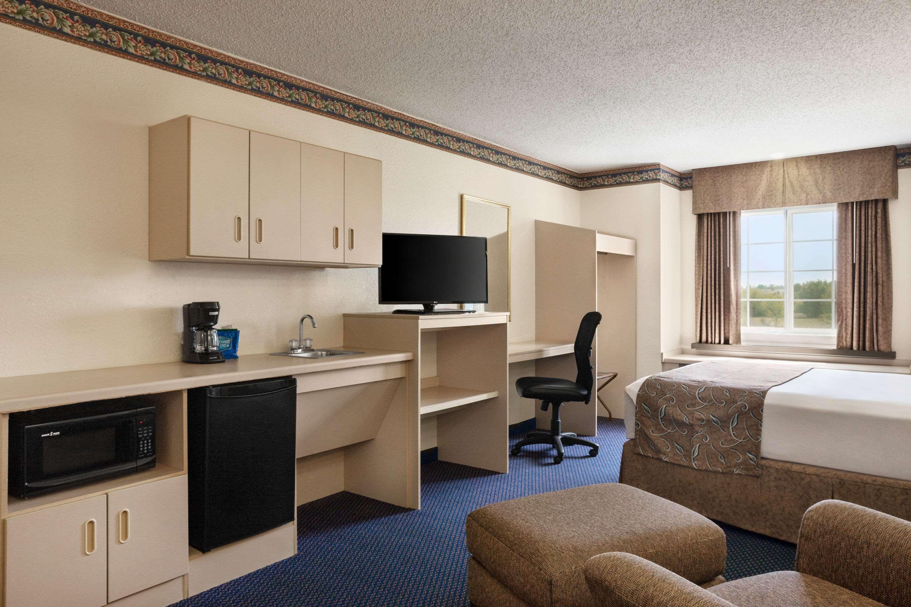 Travelodge By Wyndham Fort Scott Zewnętrze zdjęcie