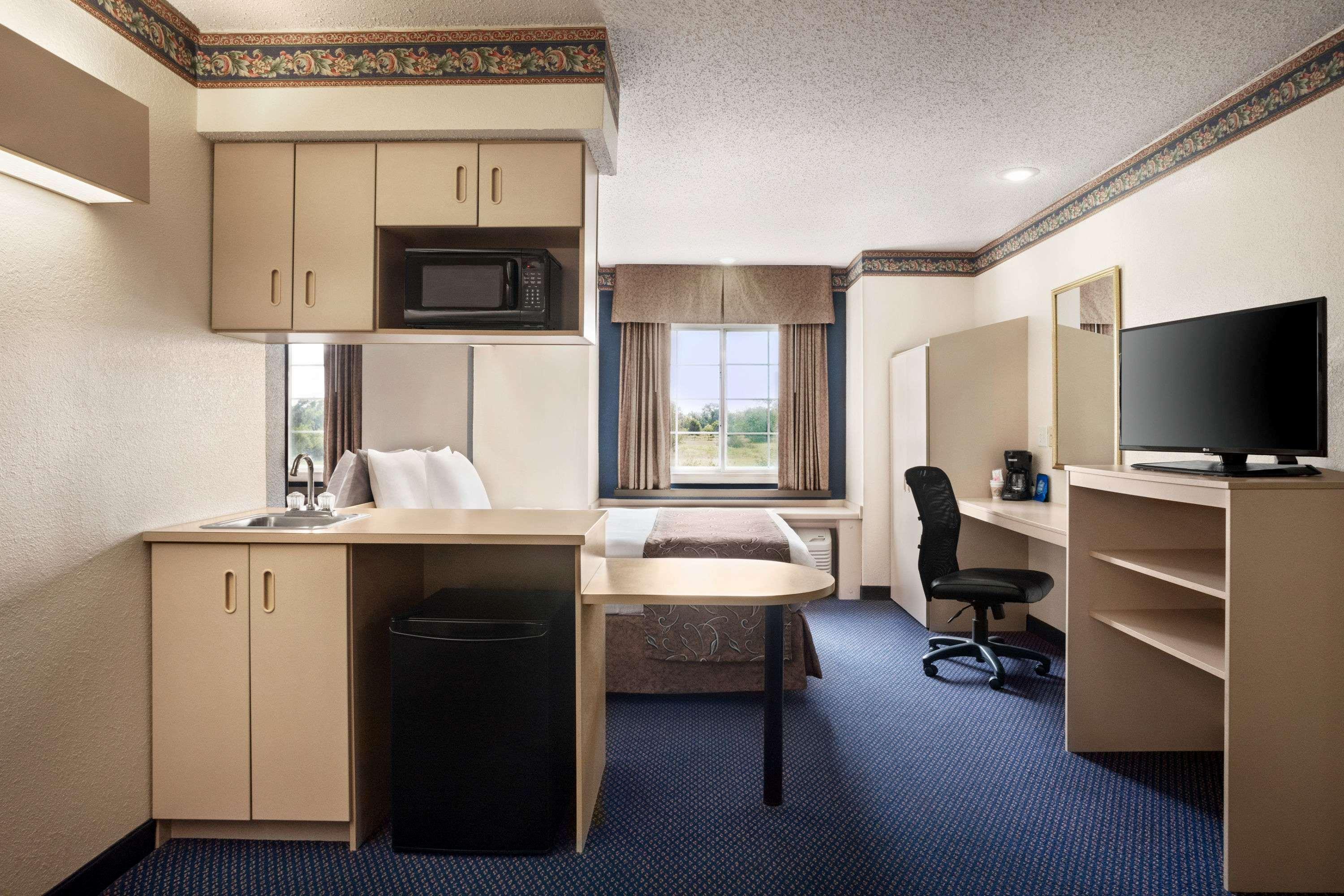Travelodge By Wyndham Fort Scott Zewnętrze zdjęcie
