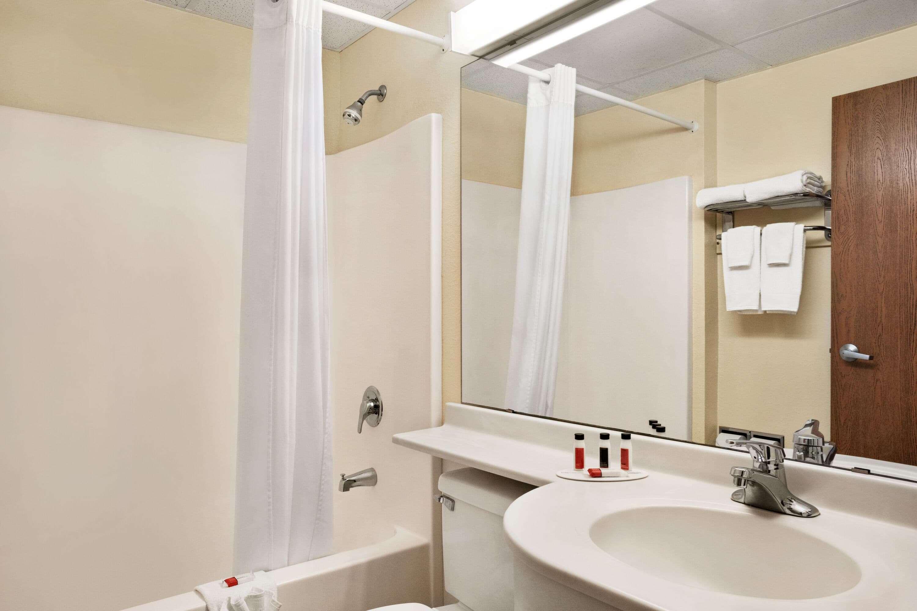 Travelodge By Wyndham Fort Scott Zewnętrze zdjęcie
