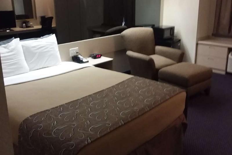 Travelodge By Wyndham Fort Scott Zewnętrze zdjęcie
