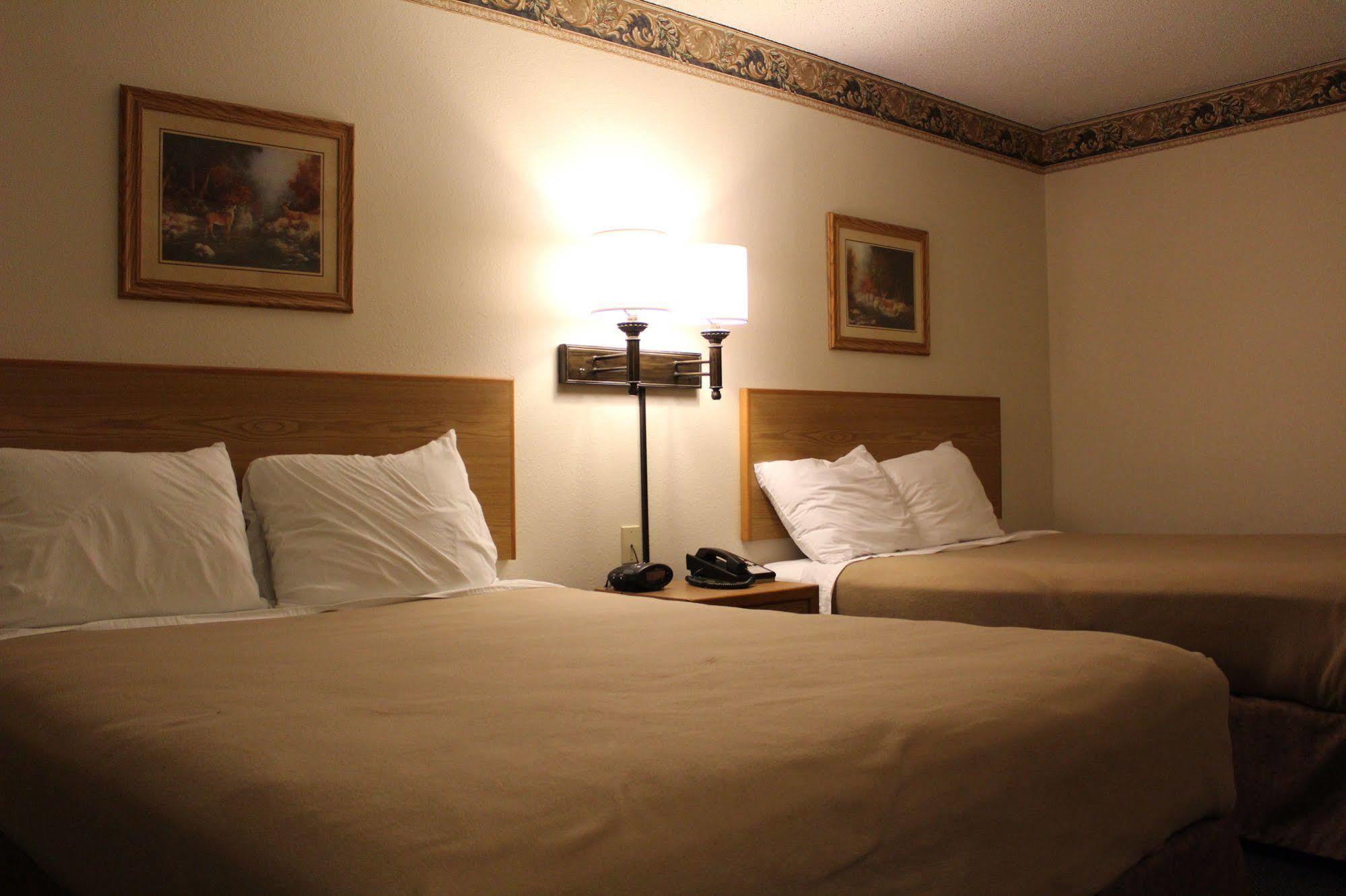 Travelodge By Wyndham Fort Scott Zewnętrze zdjęcie