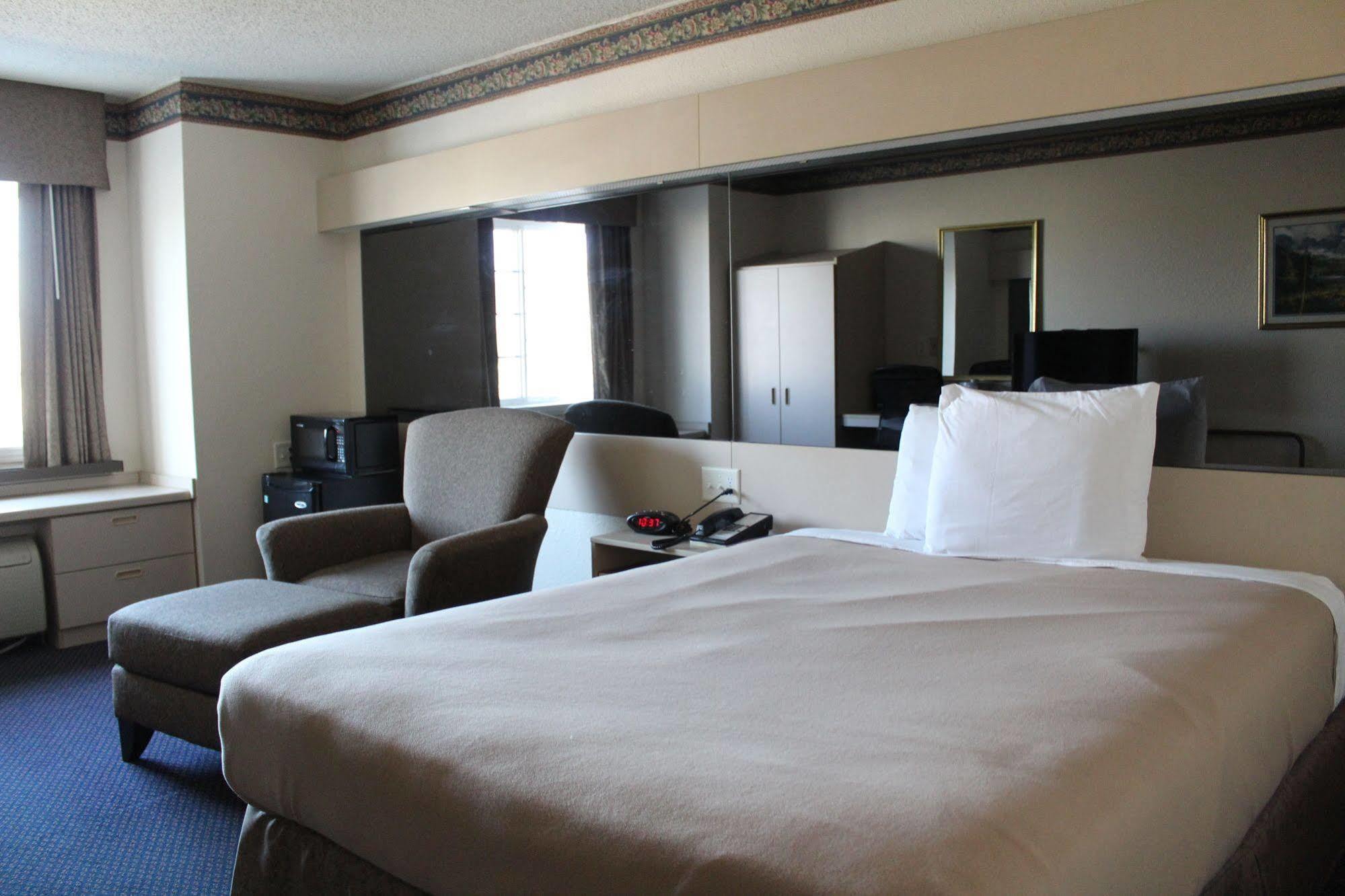 Travelodge By Wyndham Fort Scott Zewnętrze zdjęcie