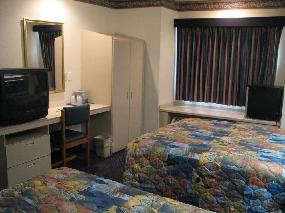 Travelodge By Wyndham Fort Scott Zewnętrze zdjęcie