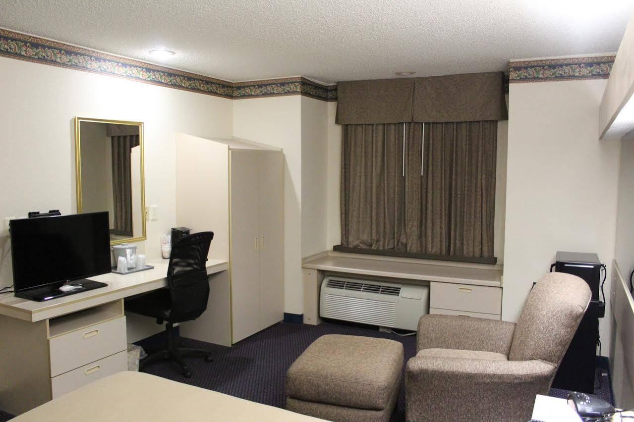 Travelodge By Wyndham Fort Scott Zewnętrze zdjęcie